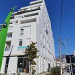 Rovena's - Free Parking アパート