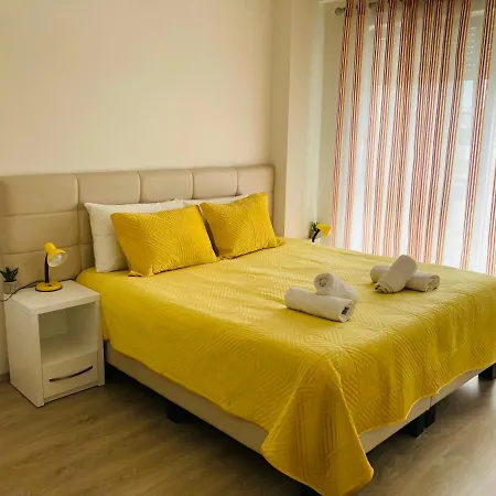 Apartamento Rovena's - Free Parking Tirana