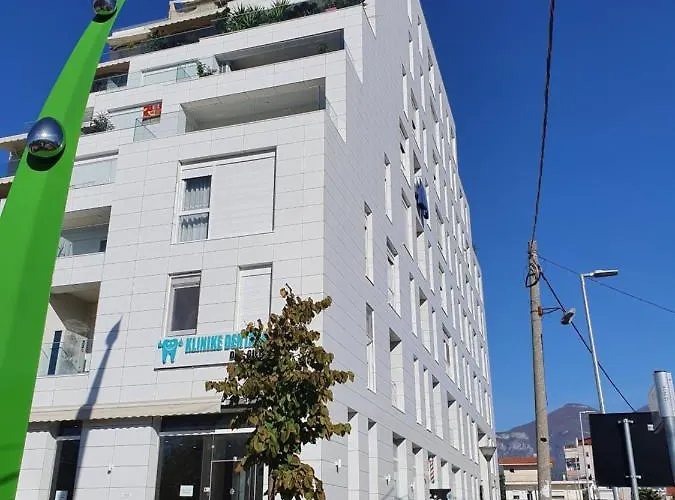 Rovena's - Free Parking Apartmán