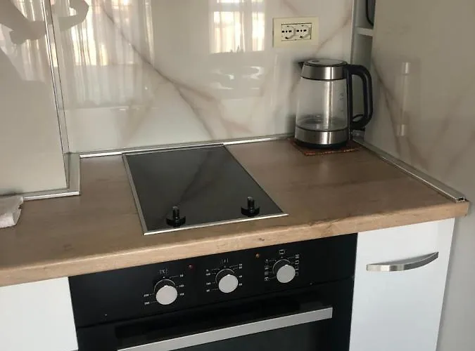 Rovena's - Free Parking * Tirana